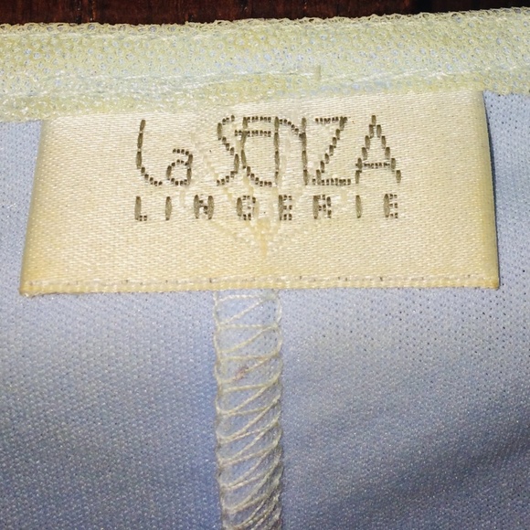 Vintage Ladies La Senza Lingerie, pale Blue gown with white overlay sz M - Picture 2 of 8